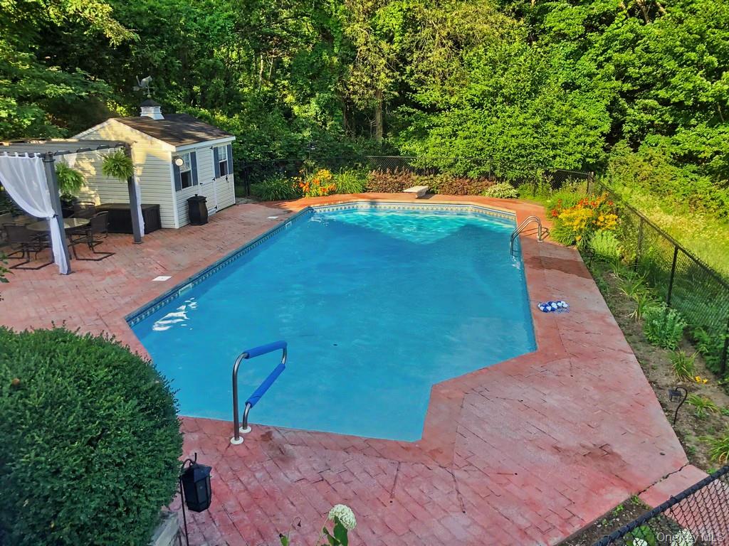 3 Brenner Ridge Road Pleasant Valley, NY 12569 - Photo 11 of 45