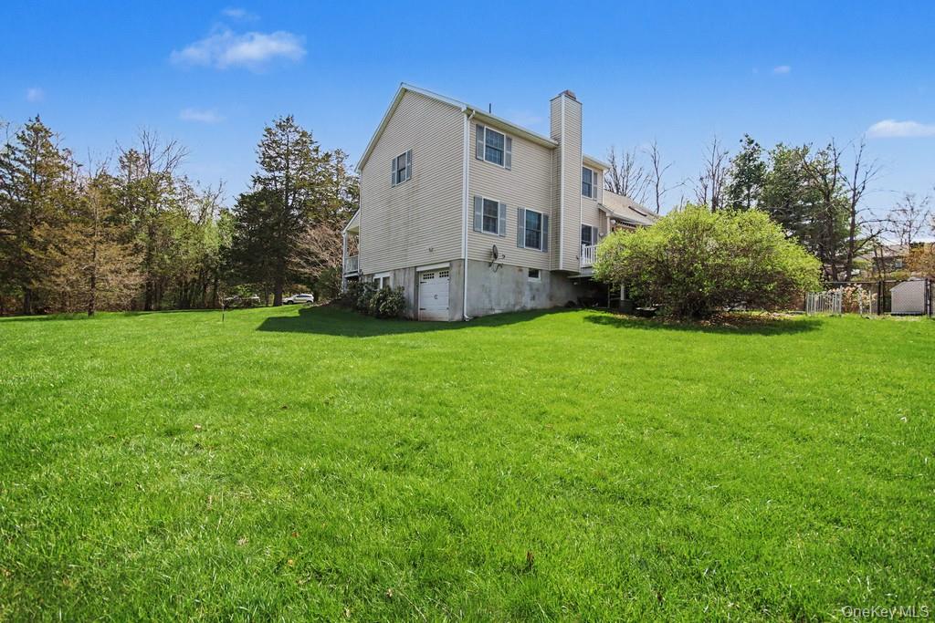 3 Brenner Ridge Road Pleasant Valley, NY 12569 - Photo 4 of 45