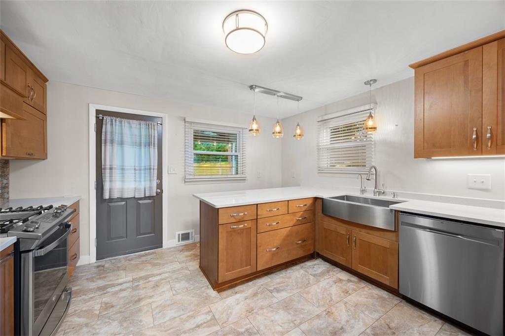 3960 Millers Run Road McDonald, PA 15057 - Photo 11 of 34 Gallery Image 11