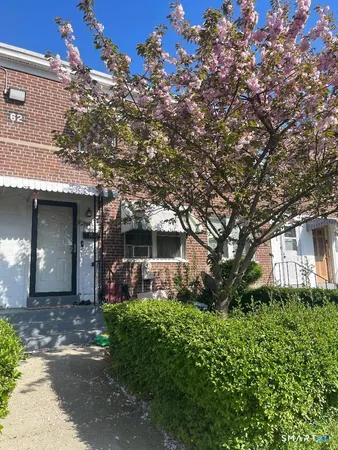 $68,900 | 174 Court D, Bridgeport, CT 06610