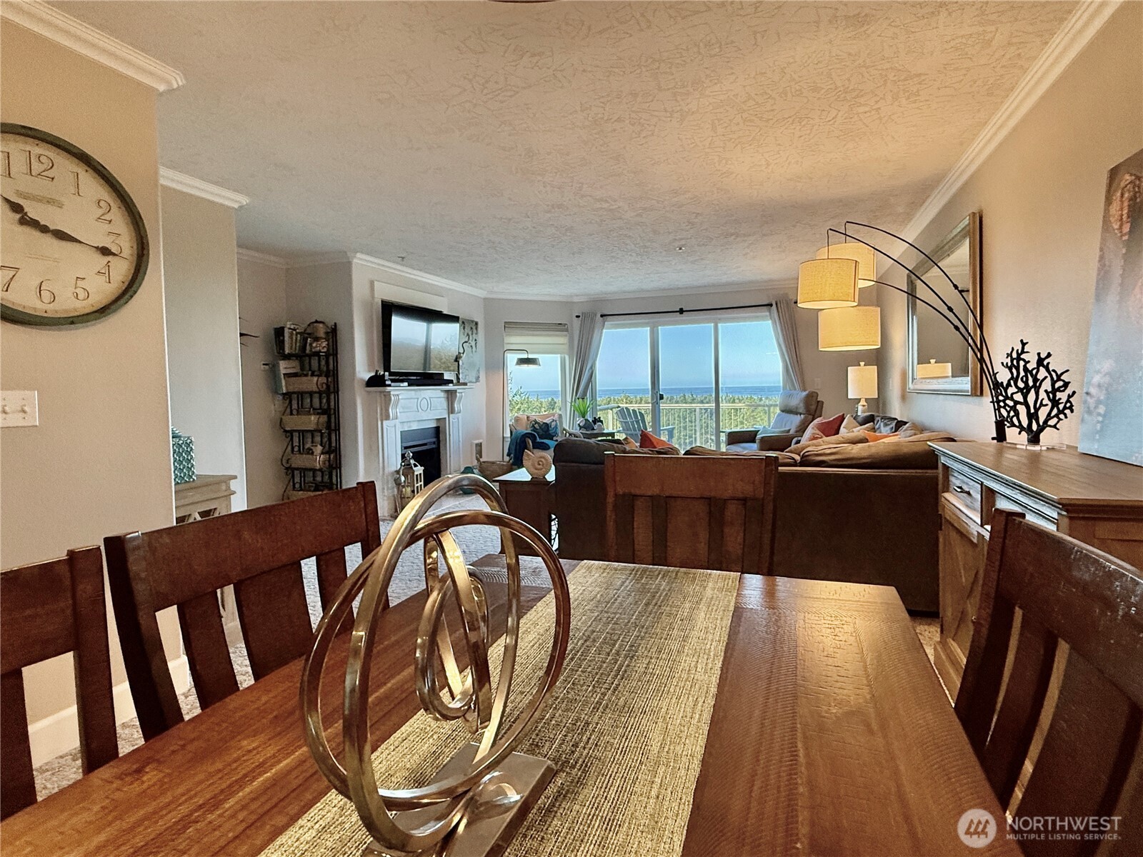 2815 Willows Road, Unit 210 Seaview, WA 98644 - Photo 11 of 35 a view of a living room and dining room