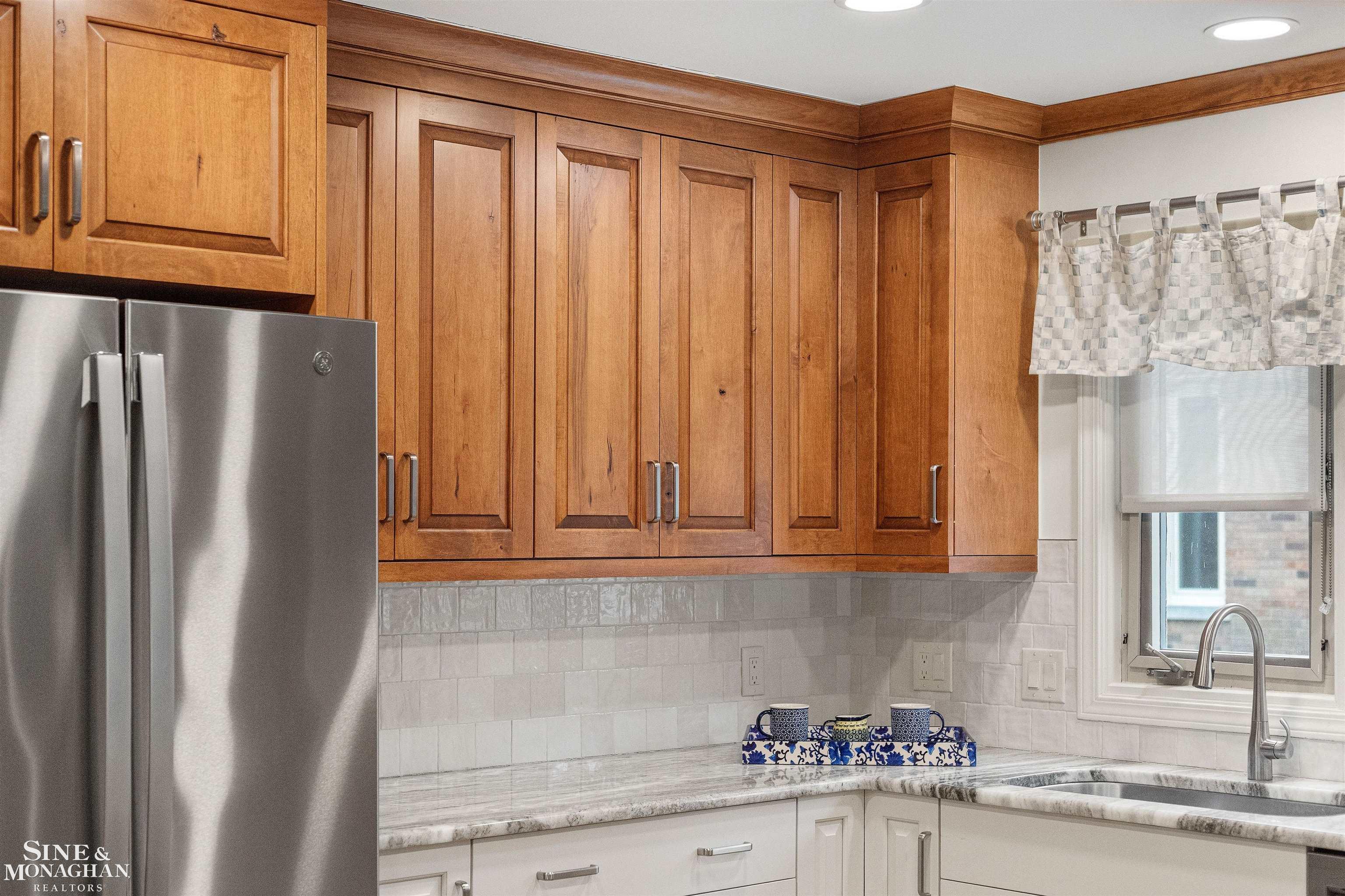 725 Fisher Road Grosse Pointe, MI 48230 - Photo 15 of 63 50211891-04f469ec-2c99-4346-a008-8f23e129239b.JPG