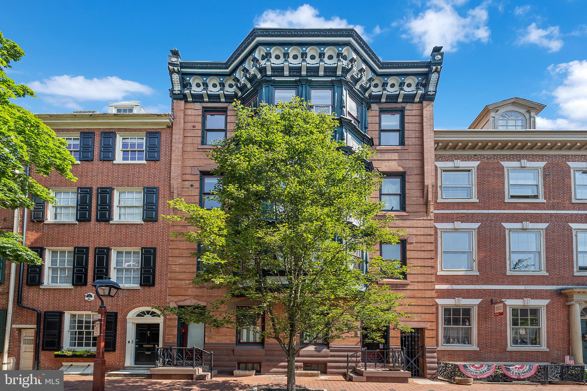 231 Pine Street, Unit 1 Philadelphia, PA 19106 - Photo 2 of 14