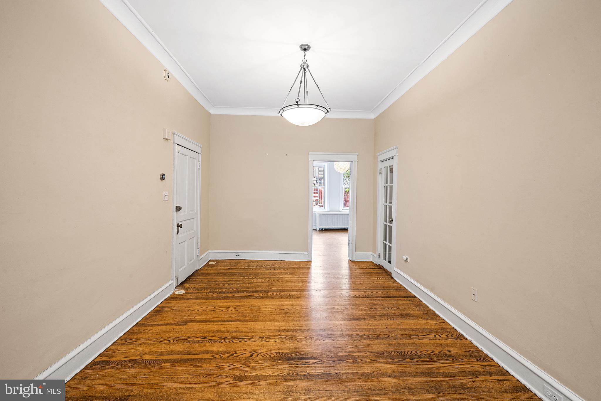 231 Pine Street, Unit 1 Philadelphia, PA 19106 - Photo 8 of 14