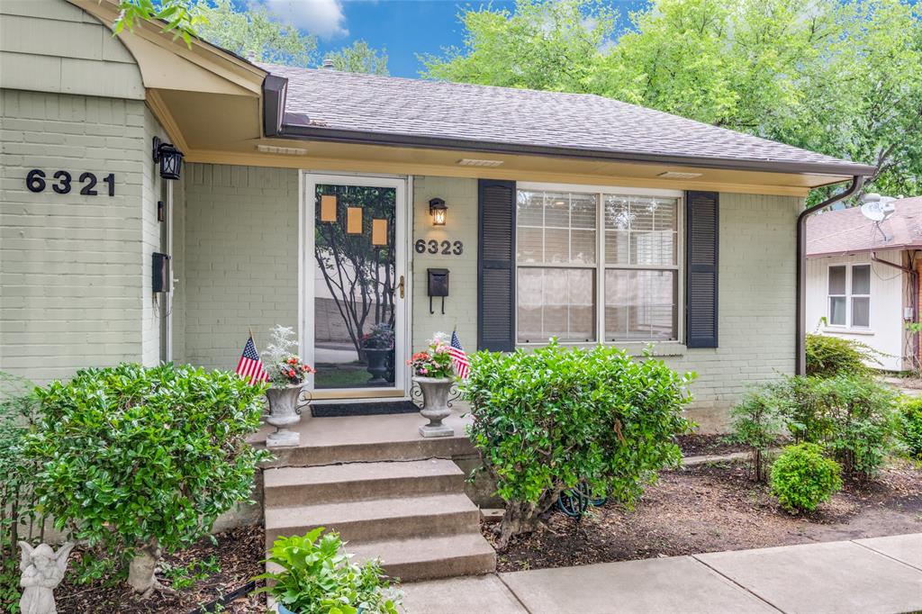 6323 Ravendale Lane Dallas, TX 75214 - Photo 2 of 12