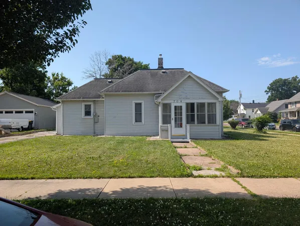 $250,000 | 704 7th Street Southeast, Rochester, MN 55904