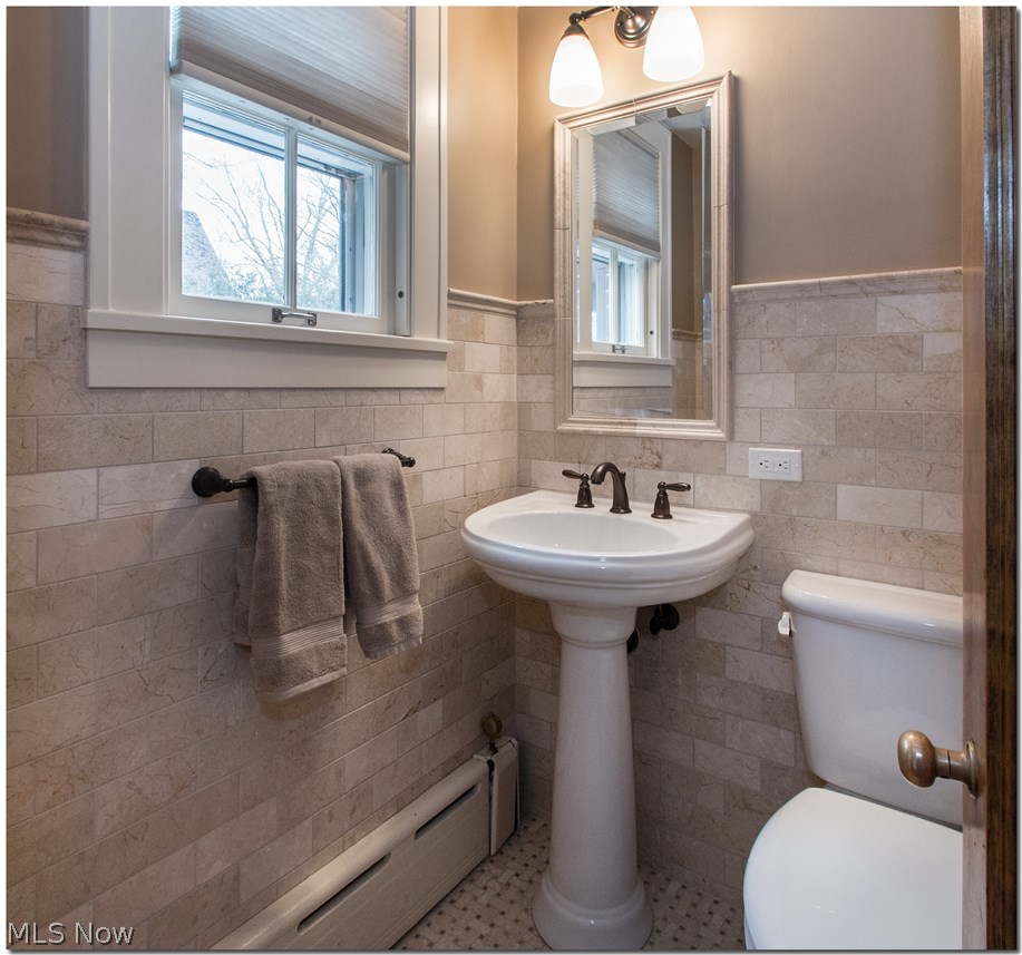2879 Fontenay Road Cleveland, OH 44120 - Photo 14 of 35 Gallery Image 14