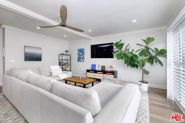 $1,150,000 | 2021 California Avenue, Unit 20, Santa Monica, CA 90403