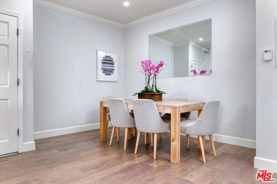 2021 California Avenue, Unit 20 Santa Monica, CA 90403 - Photo 9 of 20