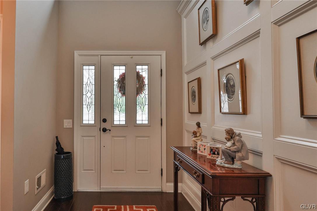 1035 Declaration Drive Bethlehem, PA 18017 - Photo 3 of 38 a room that has a dresser and a window