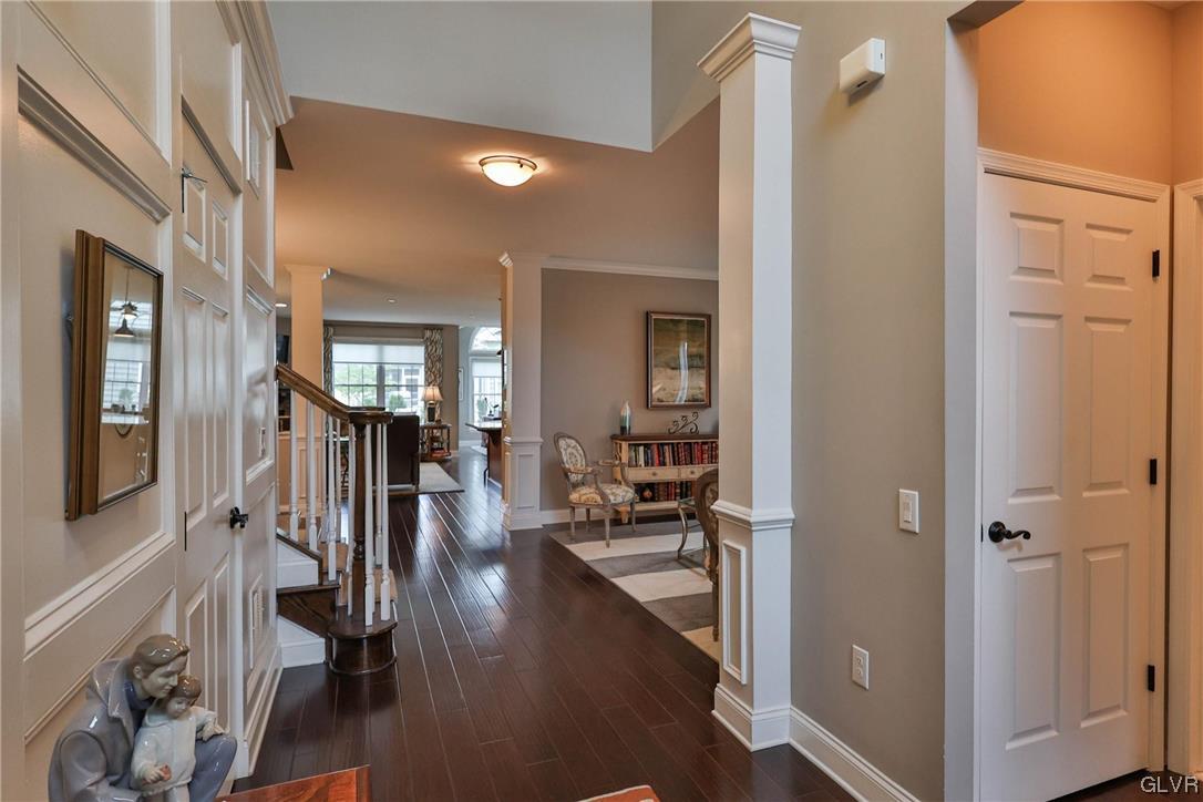 1035 Declaration Drive Bethlehem, PA 18017 - Photo 4 of 38 a view of a livingroom with furniture and hardwood floor