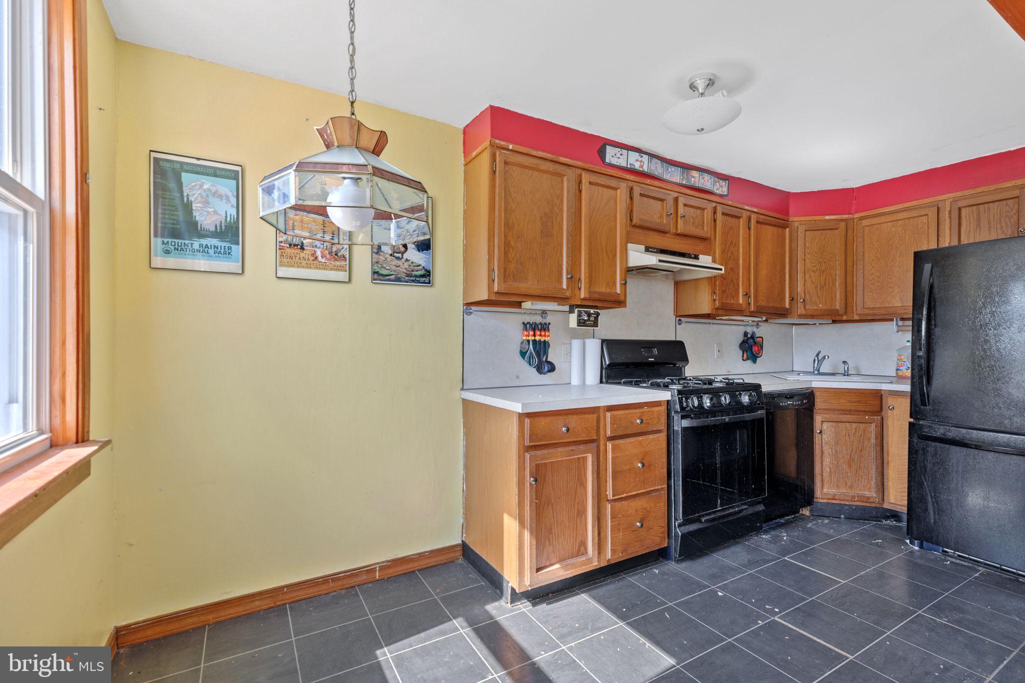 1026 Windsor Road Collingdale, PA 19023 - Photo 8 of 20
