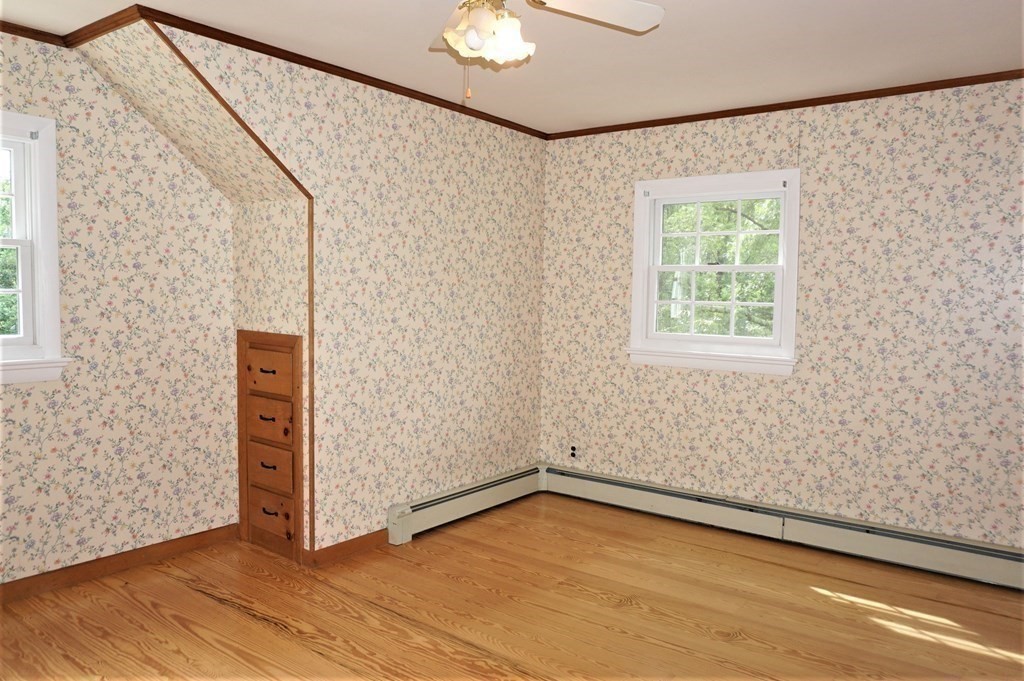 26 A Conlin Road Oxford, MA 01540 - Photo 12 of 37 Gallery Image 12