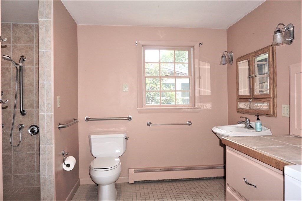 26 A Conlin Road Oxford, MA 01540 - Photo 18 of 37 Gallery Image 18