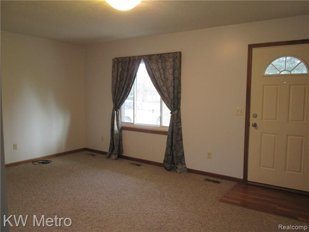 4175 Potts Road Fowlerville, MI 48836 - Photo 9 of 23 IMG_0060.JPG