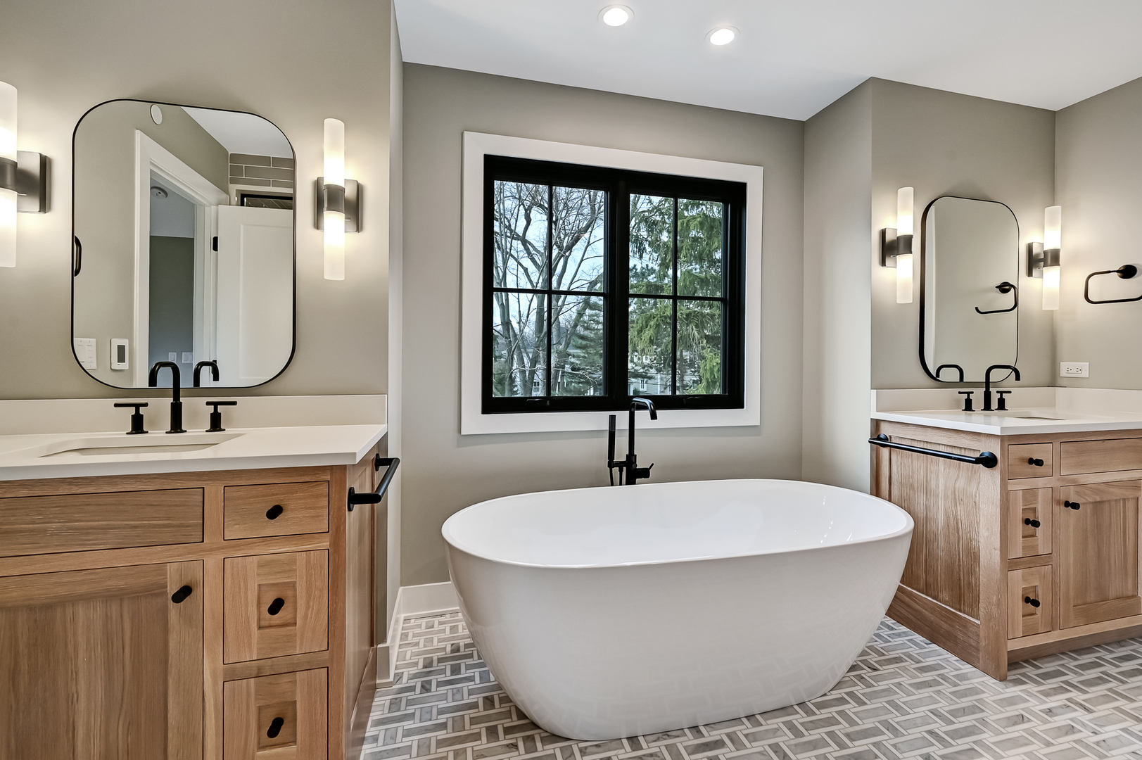 938 Waverly Road Glen Ellyn, IL 60137 - Photo 35 of 42 Gallery Image 35
