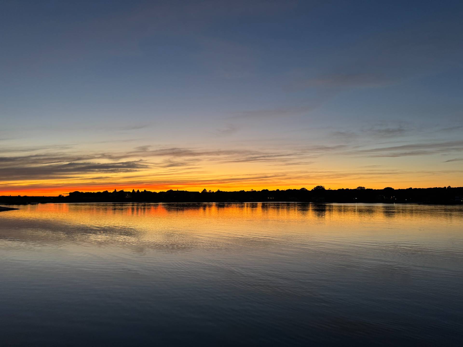 135 Little Neck Road Southampton, NY 11968 - Photo 4 of 20 a view of an ocean