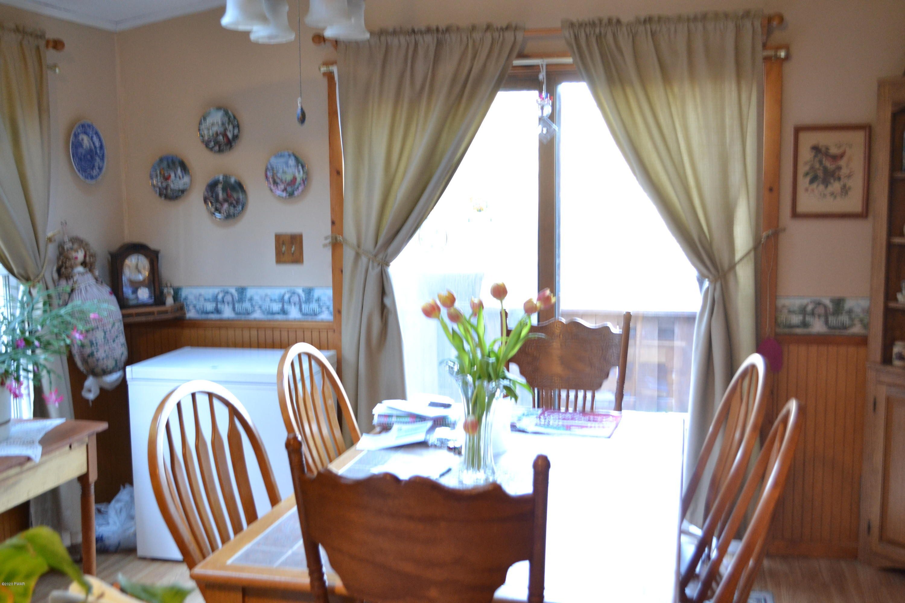 137 Deerfoot Road Lake Ariel, PA 18436 - Photo 14 of 40 Dining Room