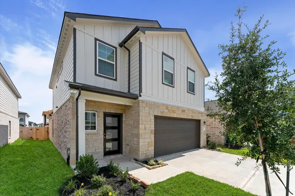 $2,450 | 8627 Blueberry Ash Street, Magnolia, TX 77354
