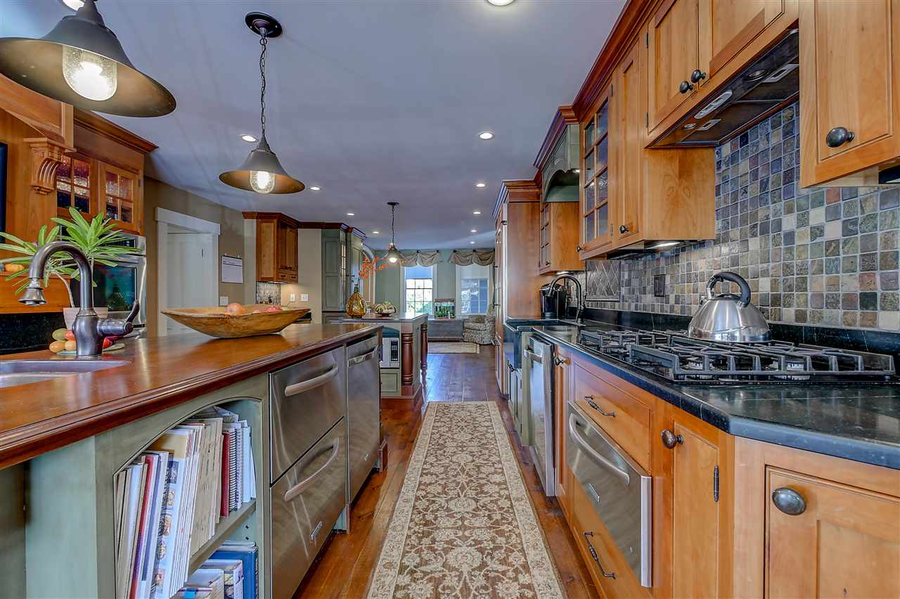 25 Currier Road Pelham, NH 03076 - Photo 10 of 39