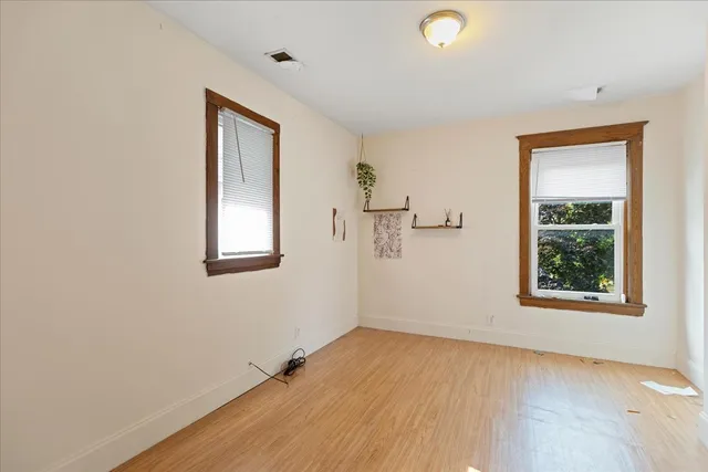 $4,999 | 1117 Foster Street, Unit 1, Evanston, IL 60201