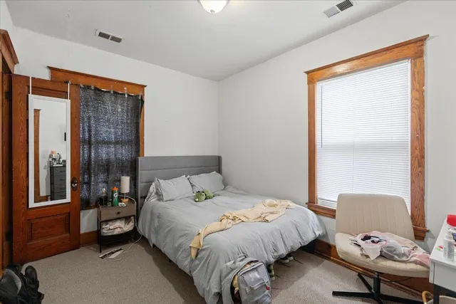 $4,999 | 1117 Foster Street, Unit 1, Evanston, IL 60201