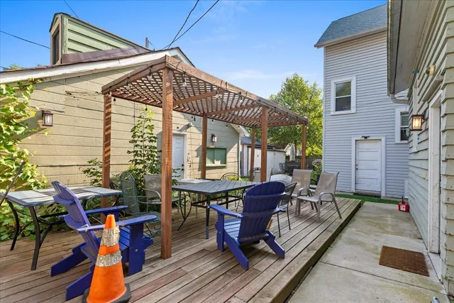 $4,999 | 1117 Foster Street, Unit 1, Evanston, IL 60201