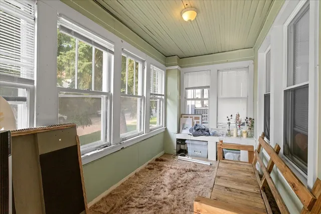 $4,999 | 1117 Foster Street, Unit 1, Evanston, IL 60201