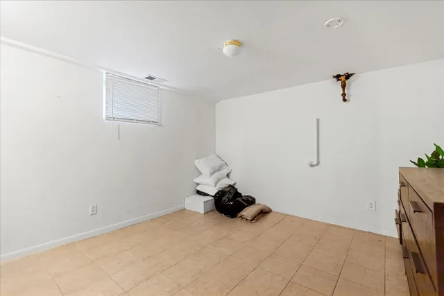 $4,999 | 1117 Foster Street, Unit 1, Evanston, IL 60201