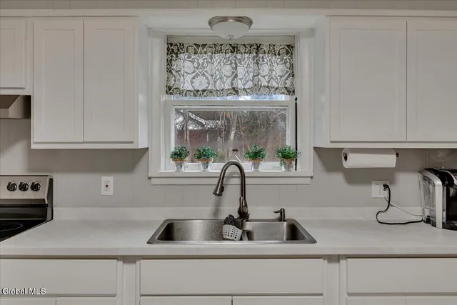 $210,000 | 498 Hoags Corners Road, Nassau, NY 12123