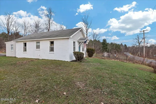 $210,000 | 498 Hoags Corners Road, Nassau, NY 12123