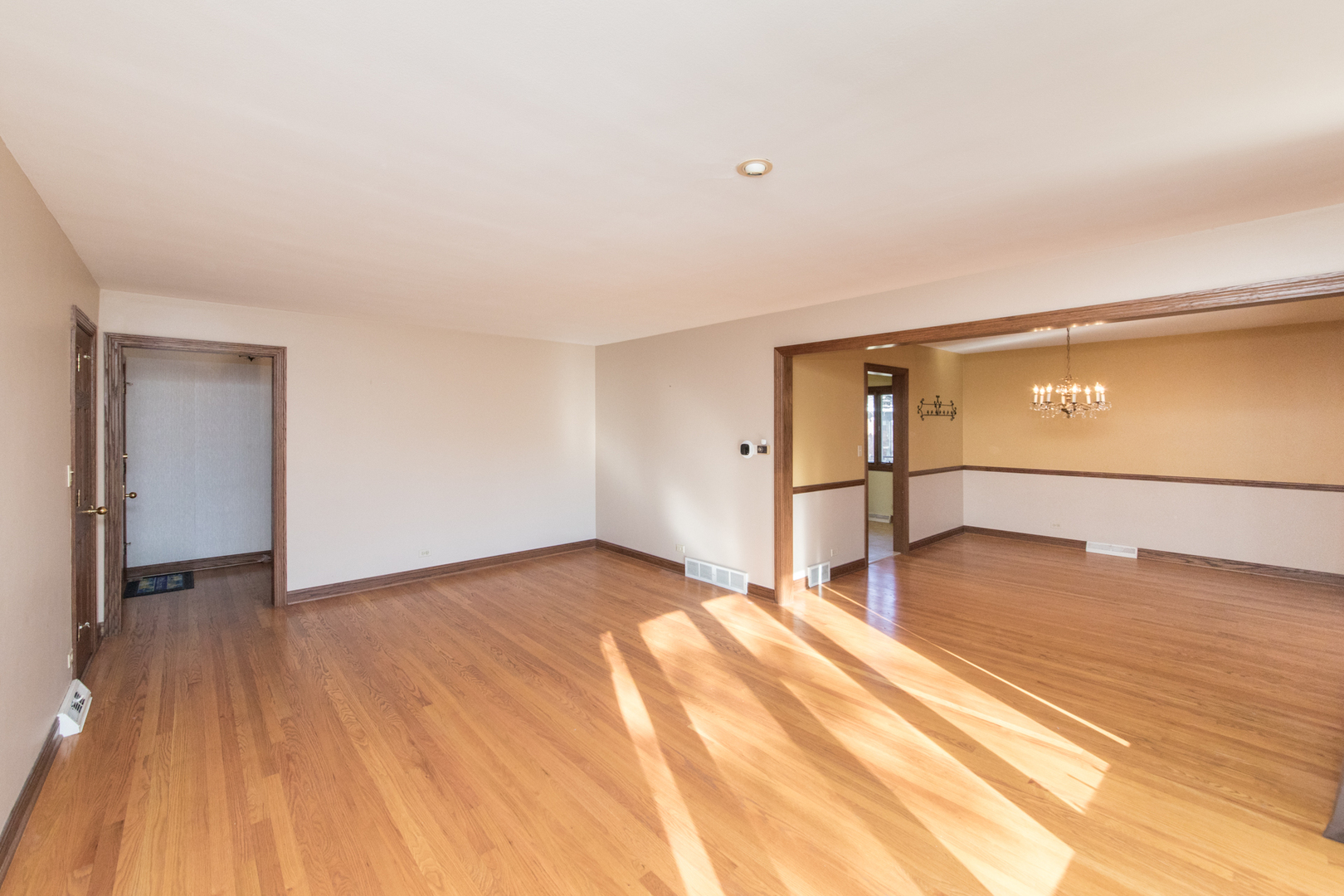 1911 Walnut Street Park Ridge, IL 60068 - Photo 4 of 29