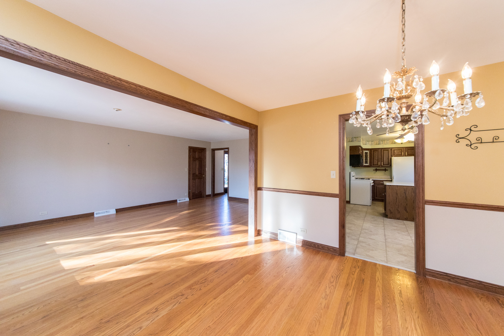 1911 Walnut Street Park Ridge, IL 60068 - Photo 8 of 29