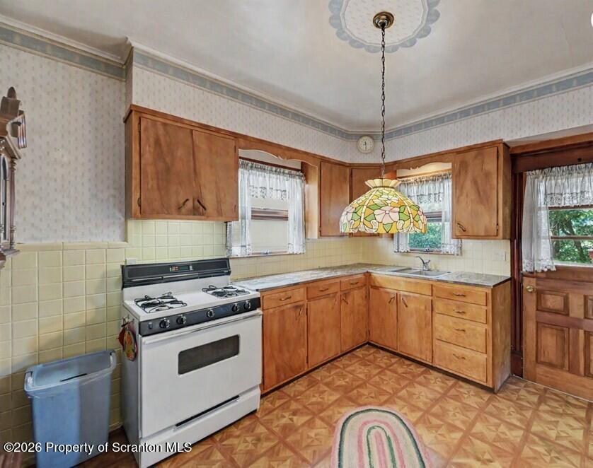 145 Spring Street Carbondale, PA 18407 - Photo 24 of 62 145 Spring St 21 Large