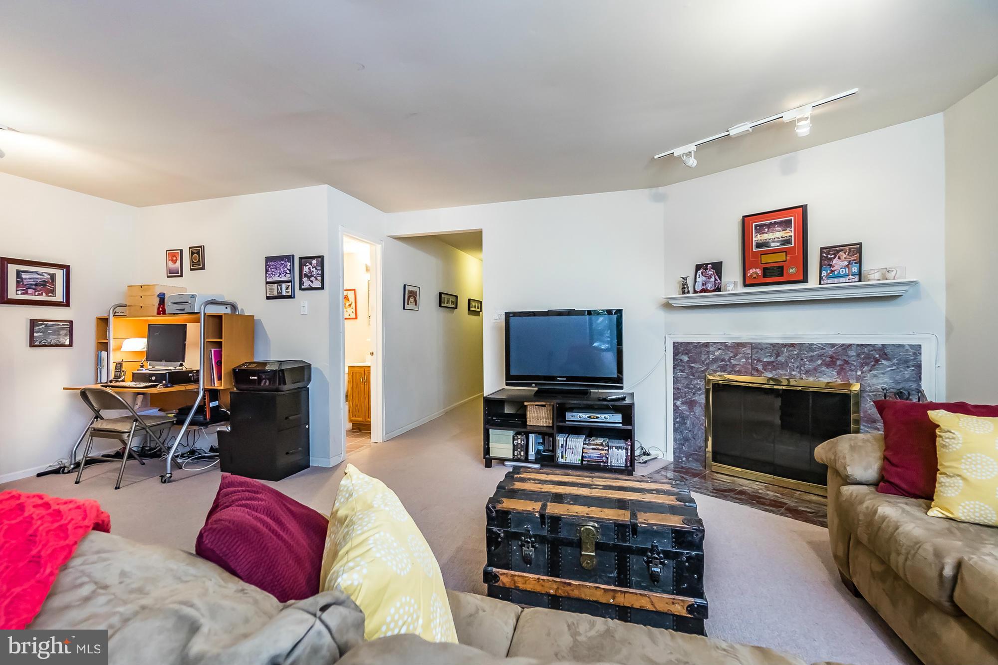 8036 Inverness Ridge Road Potomac, MD 20854 - Photo 23 of 30 Family Room