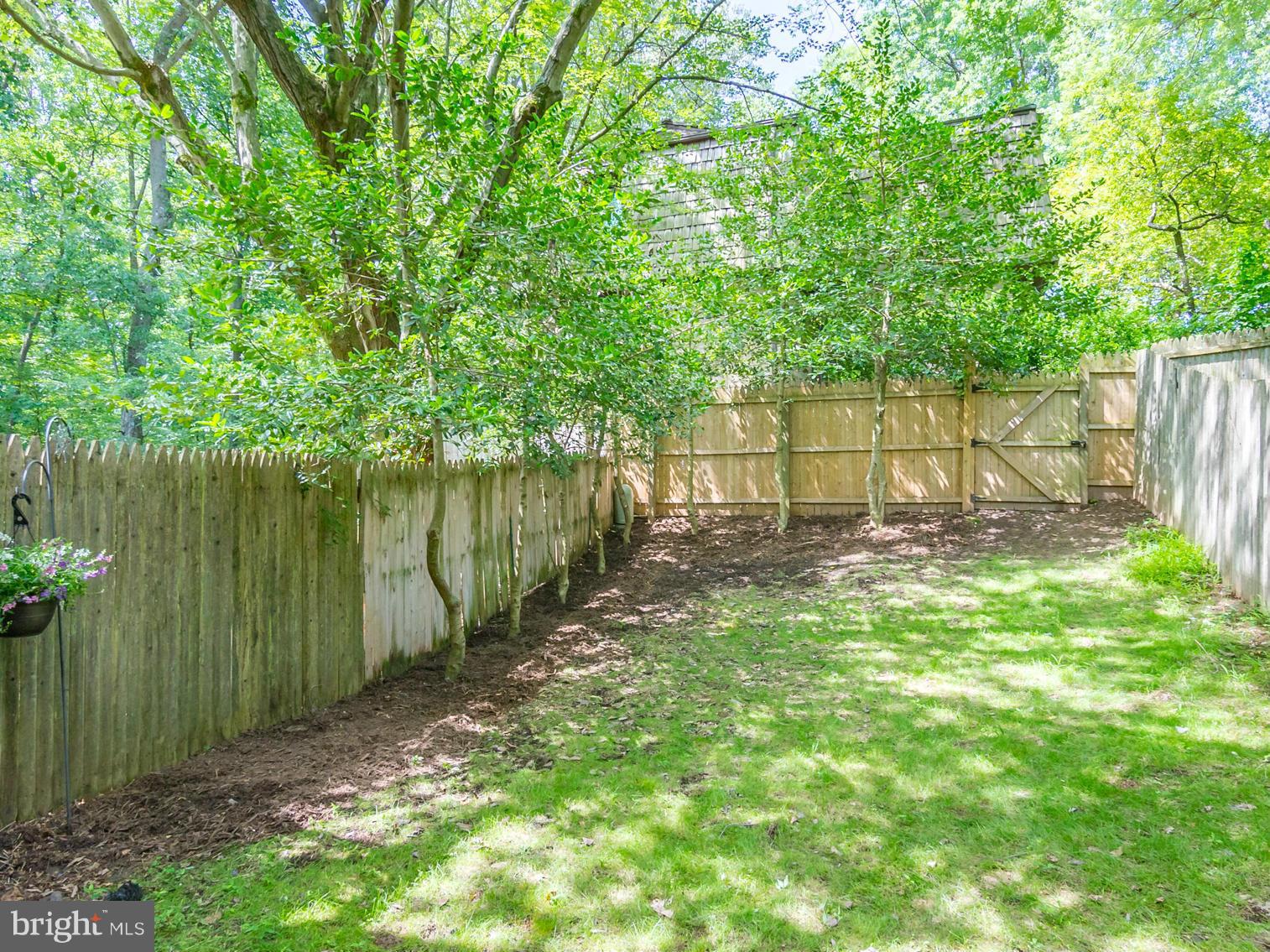 8036 Inverness Ridge Road Potomac, MD 20854 - Photo 27 of 30 Exterior (Rear)