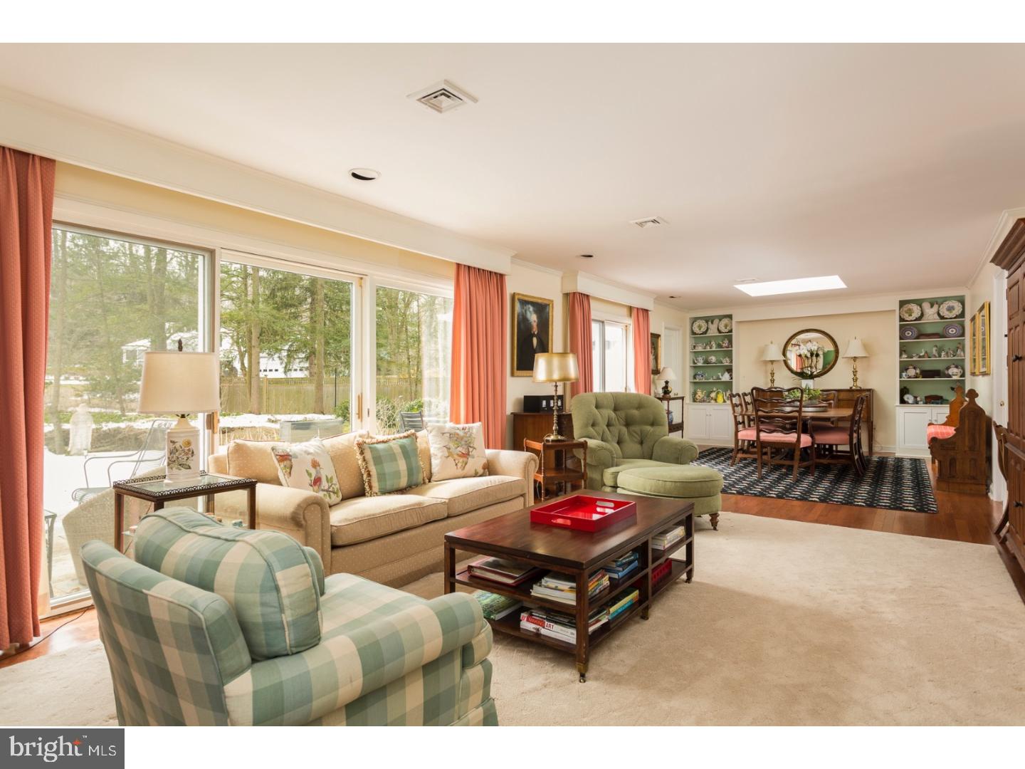 118 Westerly Road Princeton, NJ 08540 - Photo 5 of 25 Living Room