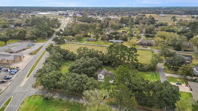 $300,000 | 115 Sherwood Lane, Crowley, LA 70526