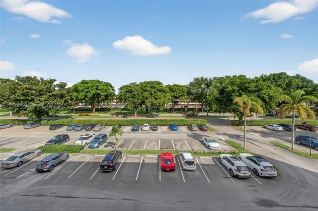 $3,100 | 8900 Washington Street, Unit 410, Pembroke Pines, FL 33025