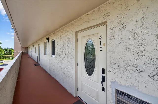$3,100 | 8900 Washington Street, Unit 410, Pembroke Pines, FL 33025
