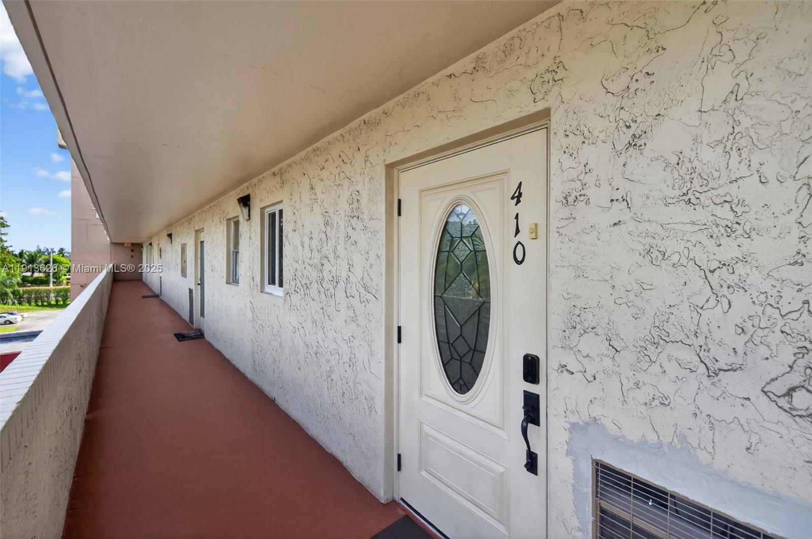 8900 Washington Street, Unit 410 Pembroke Pines, FL 33025 - Photo 70 of 79 a view of a entryway