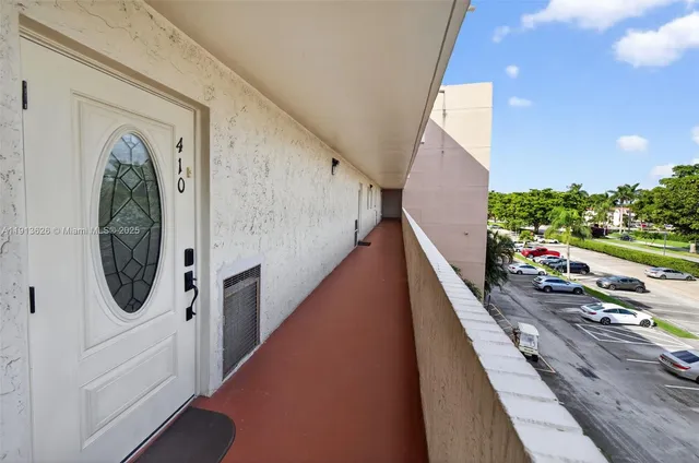 $3,100 | 8900 Washington Street, Unit 410, Pembroke Pines, FL 33025