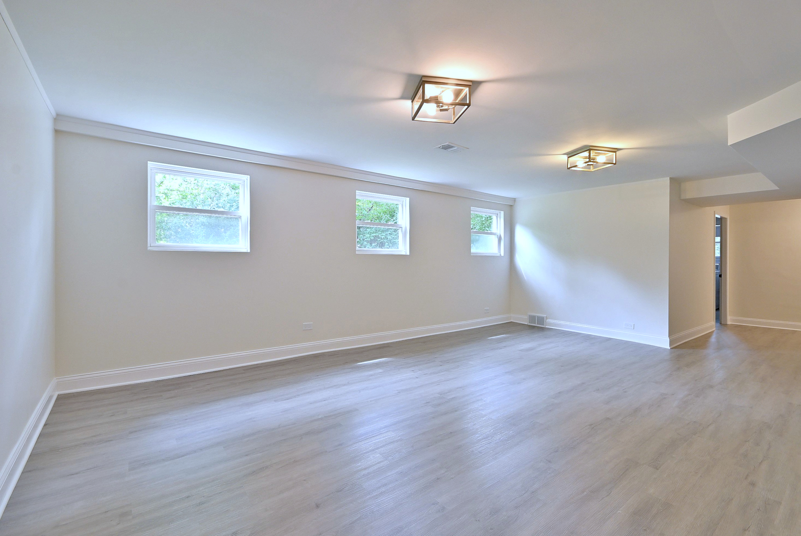 6750 North Kostner Avenue Lincolnwood, IL 60712 - Photo 16 of 37