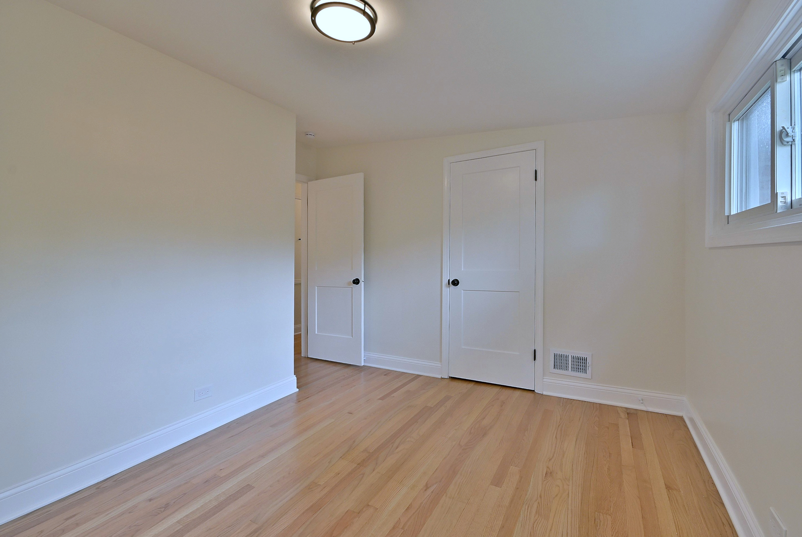 6750 North Kostner Avenue Lincolnwood, IL 60712 - Photo 29 of 37