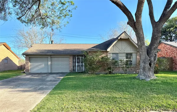 $2,100 | 8906 Leader Street, Houston, TX 77036