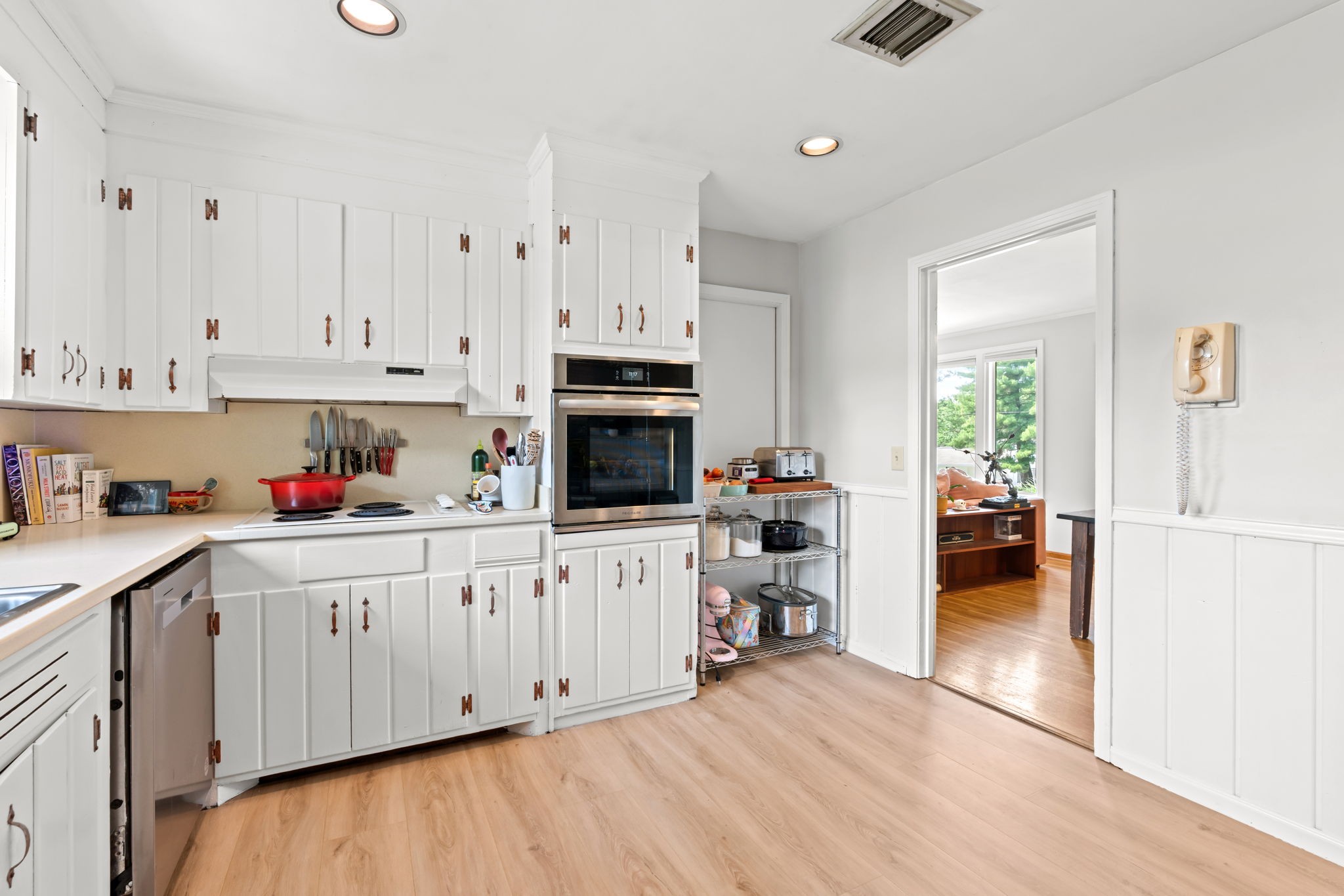 659 Devon Drive Nashville, TN 37220 - Photo 12 of 17