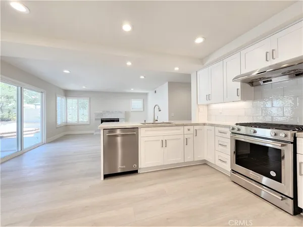 $7,250 | 14 Andalucia, Irvine, CA 92614