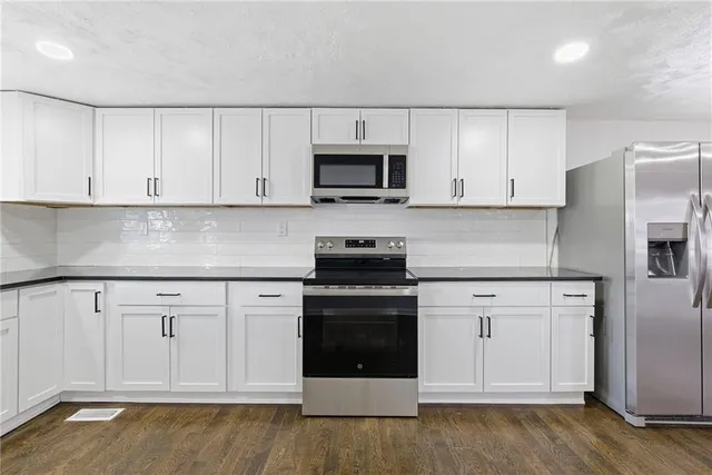 $249,950 | 1704 Highland Drive, Independence, MO 64057