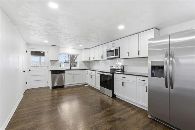 $249,950 | 1704 Highland Drive, Independence, MO 64057