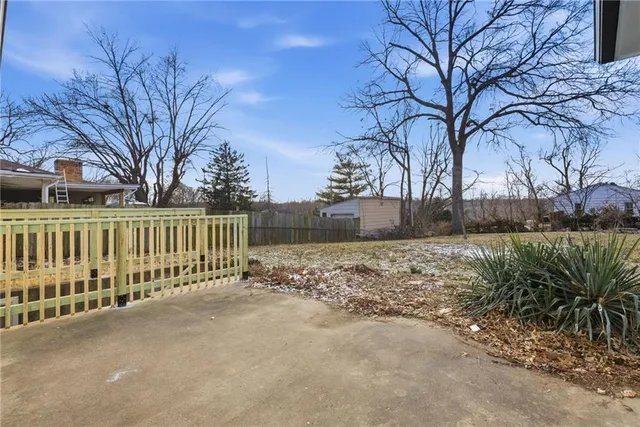 $249,950 | 1704 Highland Drive, Independence, MO 64057